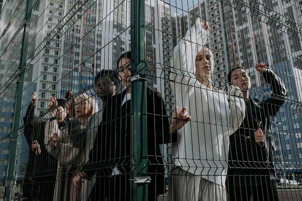 What Lifestyle Adjustments Are Crucial for Sickle Cell Anemia Patients?